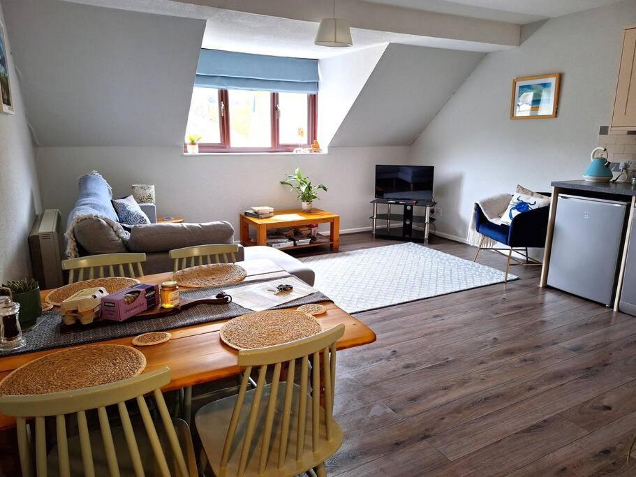Two Bedroom Close To The